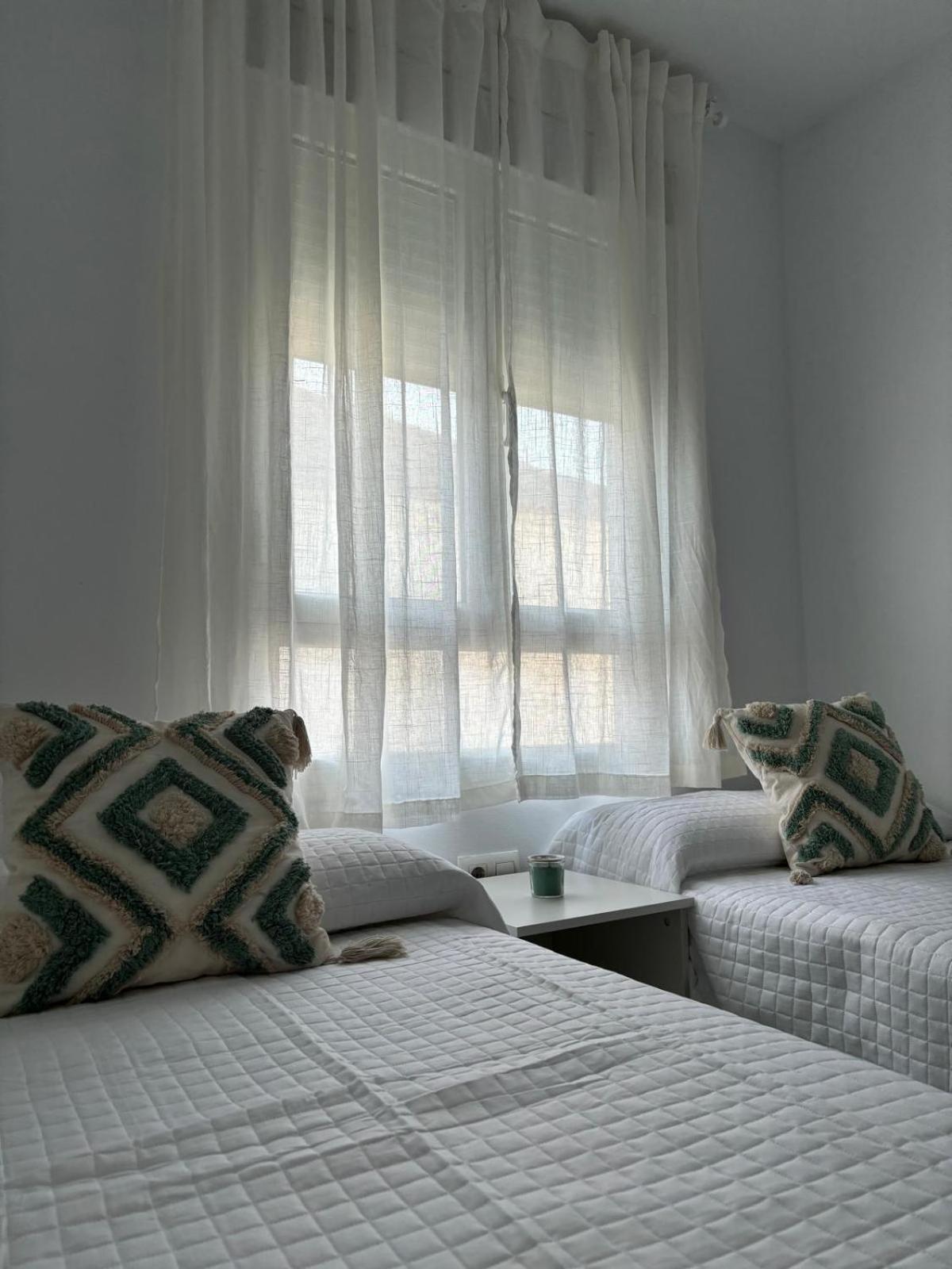 Casa De Asis Apartment เมดินาซิโดเนีย ภายนอก รูปภาพ